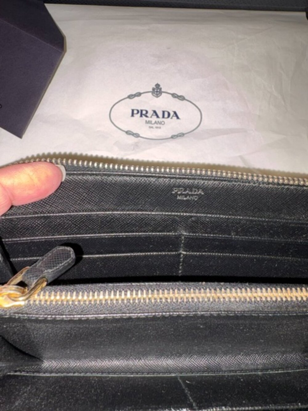 PRADA Saffiano leather zippy wallet - Picture 5 of 11